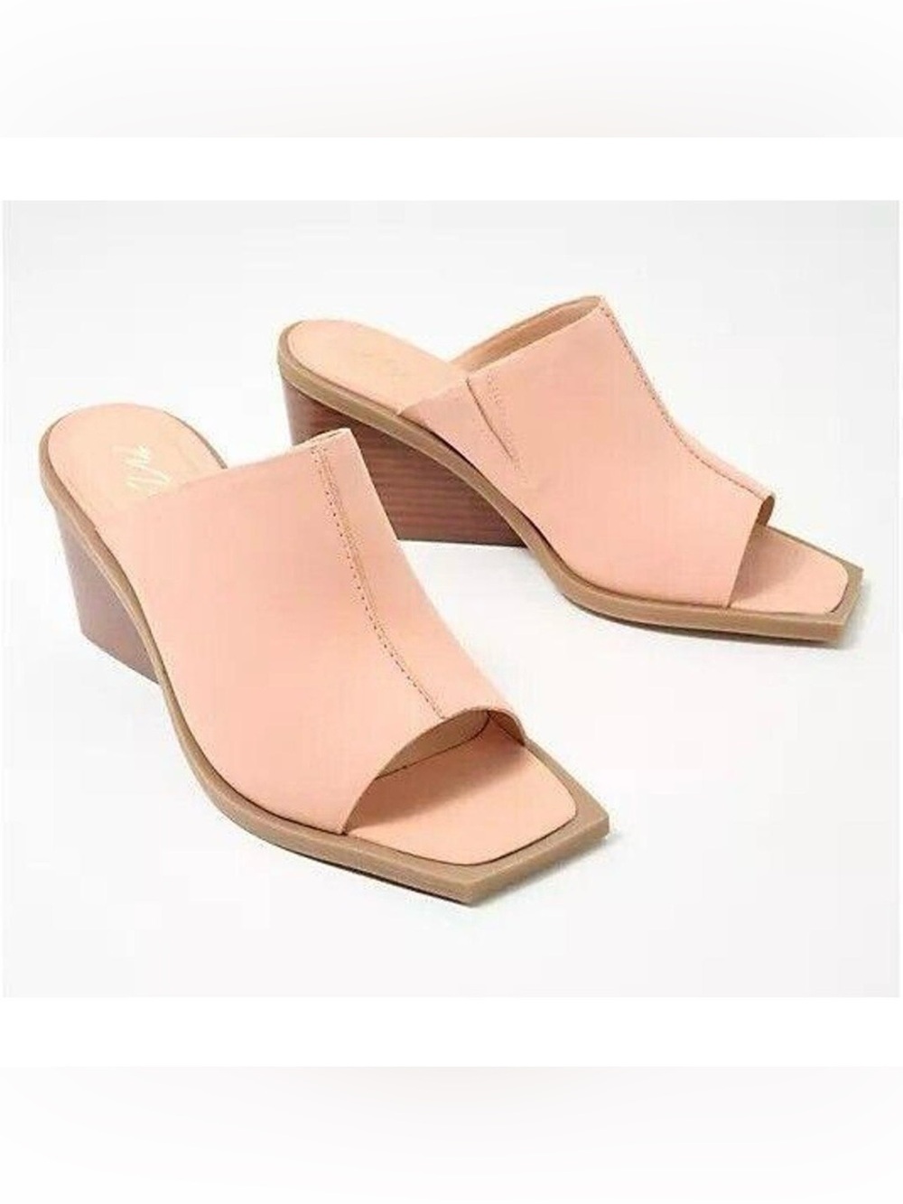 Matisse LILLIE Open-Toe SCULPTED WEDGE
Heel Mule slip on in Blush tan Size 6